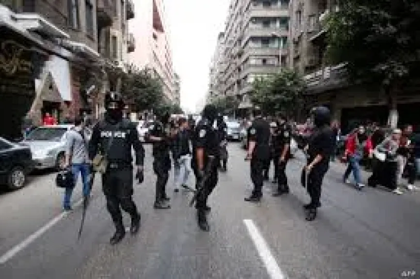 تفاصيل مشاجرة بالأسلحة النارية في سوق العبور والقضاء  على عنصر إجرامي خطير في شبين القناطر