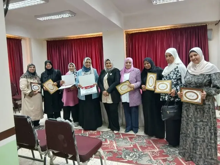 تعليم سوهاج يكرّم نماذج نسائية مشرفة في يوم المرأة العالمي