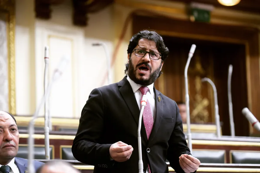 بيان عاجل في البرلمان لوقف صفقة بيع بنك القاهرة لبنك إمارات دبي.. هل تفريط في الأصول أم غياب للشفافية؟