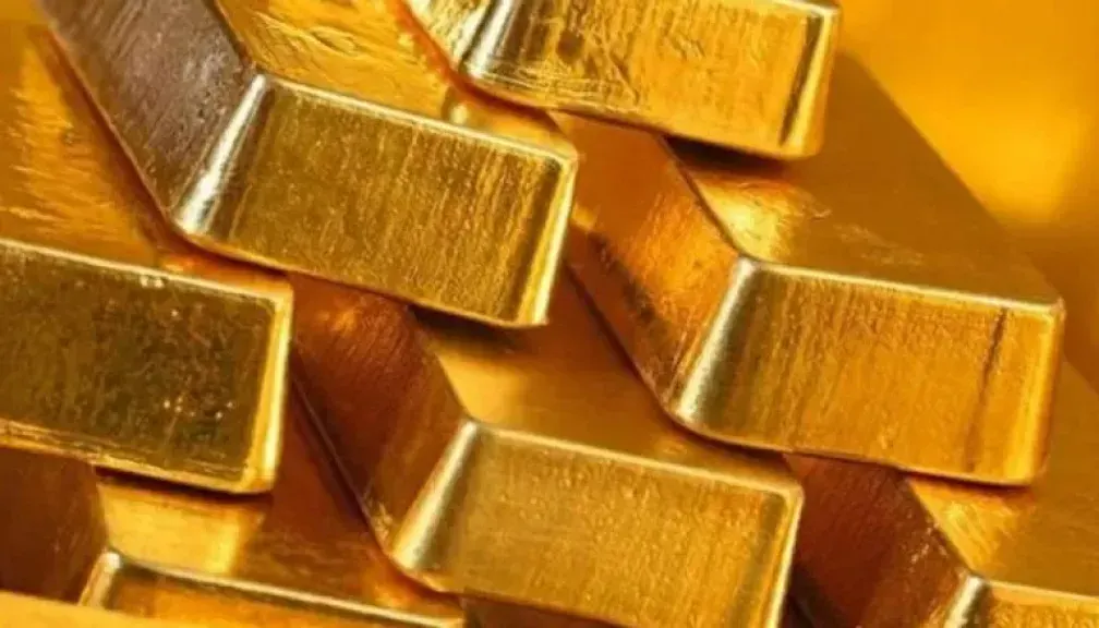 قفز تاريخي للذهب بعد قرارات ترامب الجمركية.. الأونصة تتجاوز 3160 دولاراً لأول مرة
