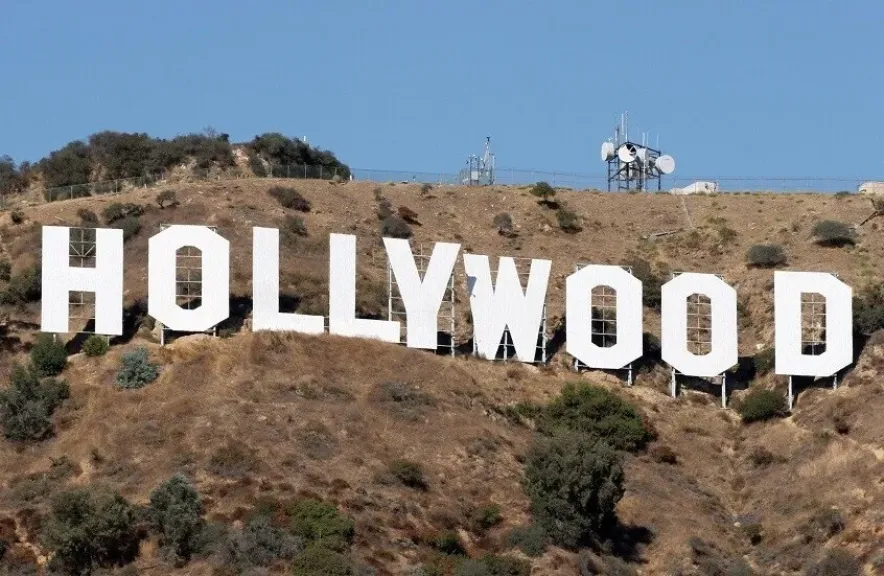 الصين تهدد بحظر أفلام هوليوود رداً على رسوم ترامب الجمركية: أزمة جديدة بين بكين وواشنطن تضرب قطاع السينما الأمريكي