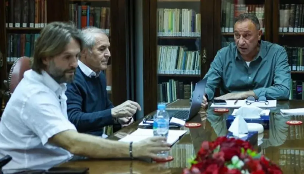 خلاف الشرط الجزائي يشعل أزمة بين الأهلي  والمدرب مارسيل كولر