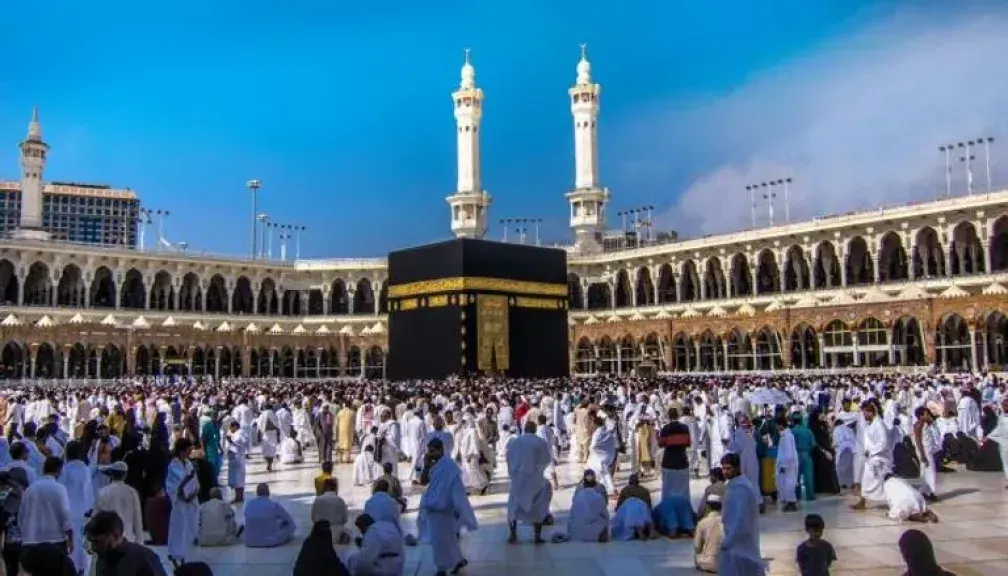 السعودية تعلن شروط الحج 2025: تنظيمات صارمة لضمان سلامة ضيوف الرحمن