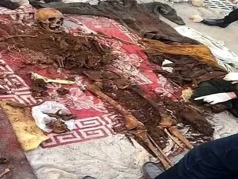 عظام بجانب صندوق الزبالة.. حكاية  زوج وزوجتة رحلا في صمت وظلت جثتهما 7 سنوات