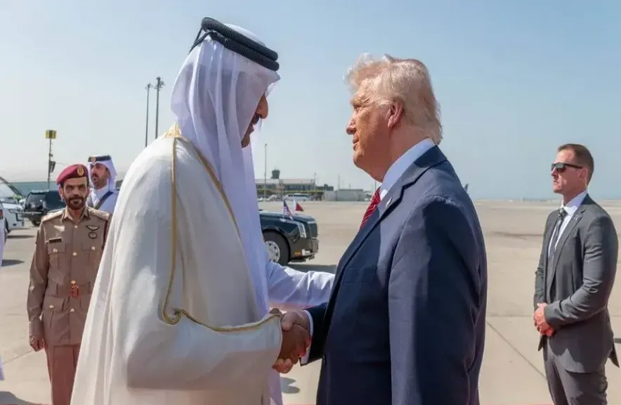 هل  تنقذ أموال العرب الأقتصاد الأمريكي : قطر توقّع مع ترامب تعاوناً اقتصادياً يفوق تريليون دولار