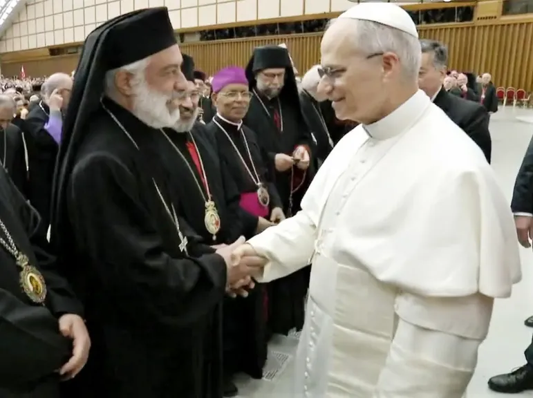 البركة الرسولية من البابا ليو الرابع عشر للأنبا باسيليوس مطران المنيا