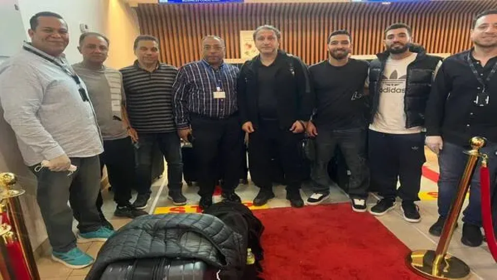 بسبب التوترات في ليبيا ”كهربا” يعود إلى القاهرة مع  الفوج الثاني من الرياضيين المصريين- تفاصيل