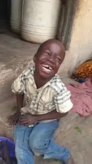 ماذا يحدث لو ضحكت 30 دقيقة يوميًا؟