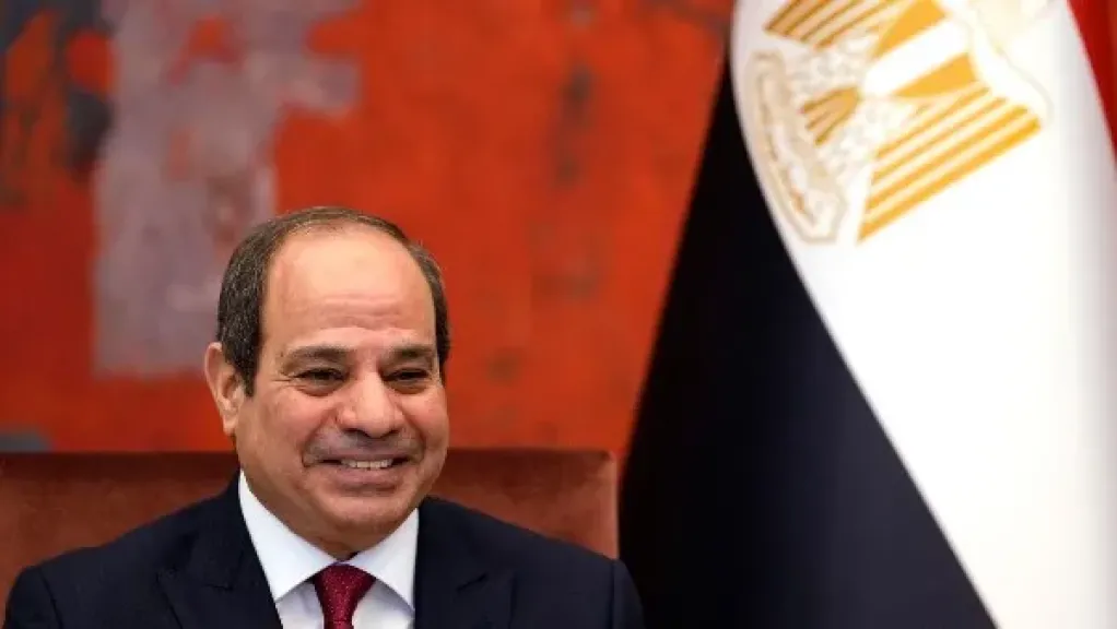 الرئيس السيسي يؤكد تطلع مصر لإنشاء منطقة صناعية أمريكية بقناة السويس