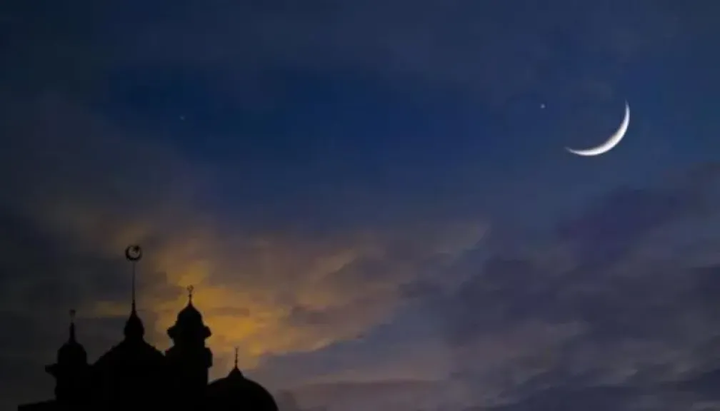 اختلاف في رؤية هلال ذي الحجة يؤجل عيد الأضحى في بعض الدول الإسلامية إلى السبت 7 يونيو 2025