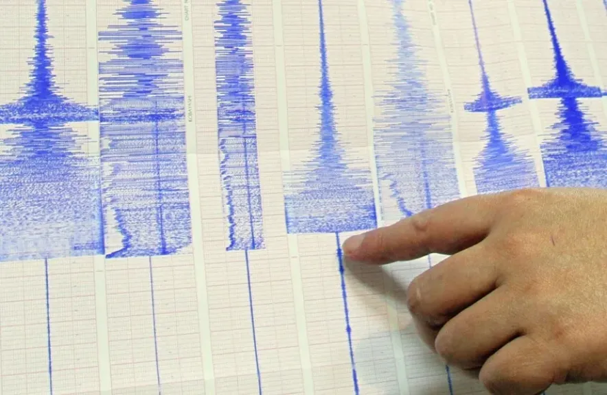 هزة أرضية جديدة تضرب القاهرة.. هل دخلت مصر حزام الزلازل؟