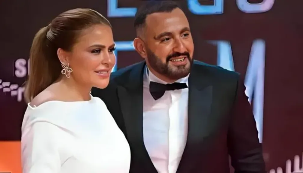 أحمد السقا ينفي الإساءة لطليقته مها الصغير: ”صفحتي اتاخترقت وأنا في الحج”