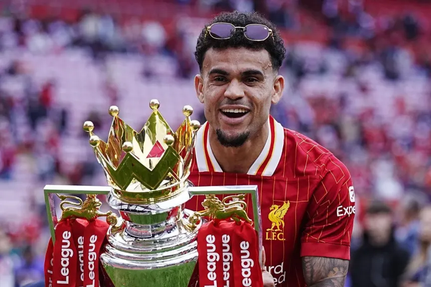 ليفربول يتمسك بـ”لويس دياز” رغم اهتمام أندية السعودية وأوروبا