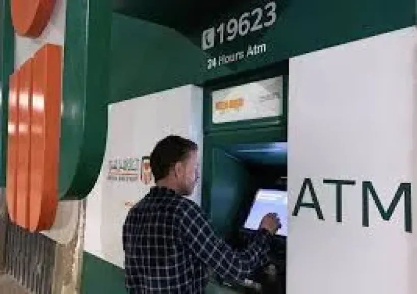 قبل إجازة عيد الأضحى.. ماكينات الصراف الآلي لبنكي الأهلي ومصر خارج الخدمة في شوارع القاهرة
