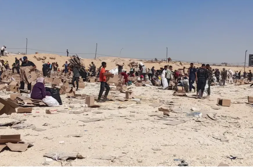 توقّف توزيع المساعدات في غزة بسبب الازدحام والقصف