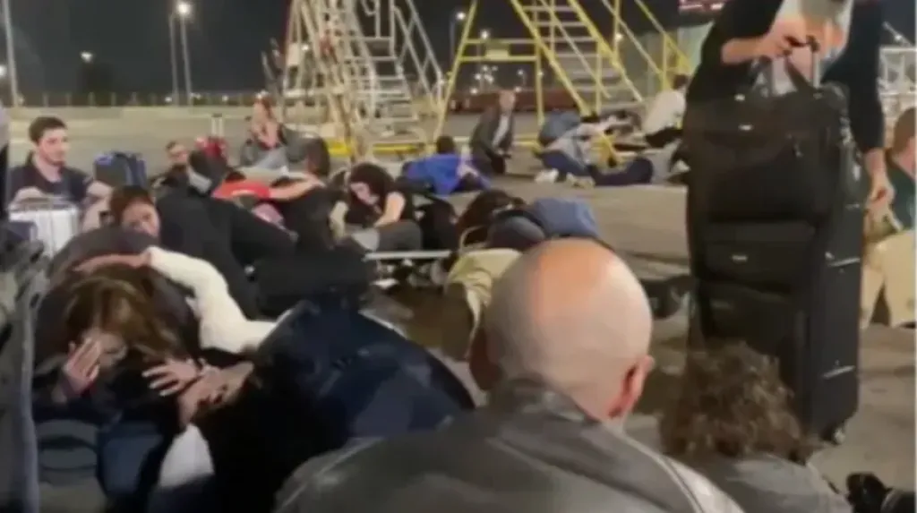 ليلة سوداء في تل أبيب: إيران تمطر إسرائيل بالصواريخ والمسيرات والدمار يضرب العمق الإسرائيلي