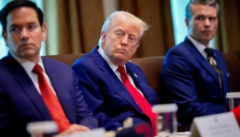 أمريكا تدرس توجيه ضربة عسكرية لإيران...وترامب  ”نعرف أين يختبئ خامنئي!”