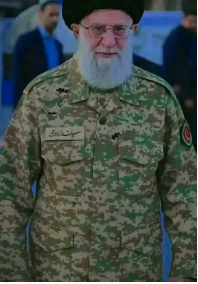 المرشد الأعلى يظهر بالزي العسكري وسط الحرب مع إسرائيل.. تحركات سرية وشائعات الاغتيال تتصاعد