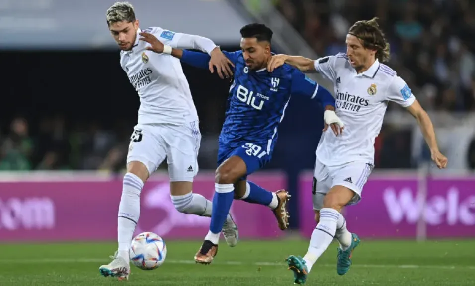 الهلال يكتب صفحة جديدة في تاريخ الكرة العالمية بالتعادل مع ريال مدريد في كأس العالم للأندية