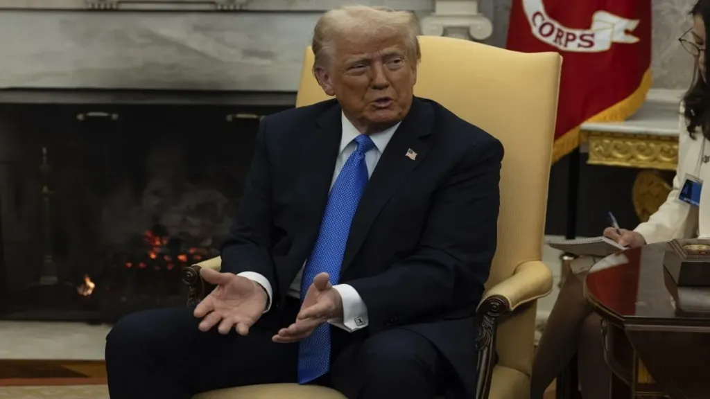 أطردوها مثل الكلبة”.. ترامب يطالب بطرد صحفية من CNN بسبب تغطيتها للضربات النووية في إيران