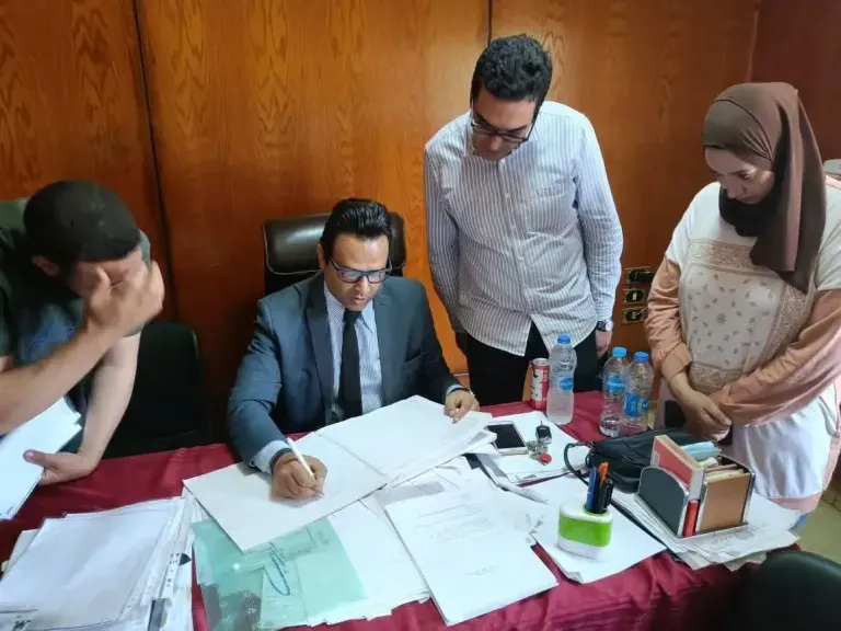 وكيل صحة سوهاج يتفقد لجان الكشف الطبي للمرشحين لانتخابات مجلسي الشيوخ والنواب