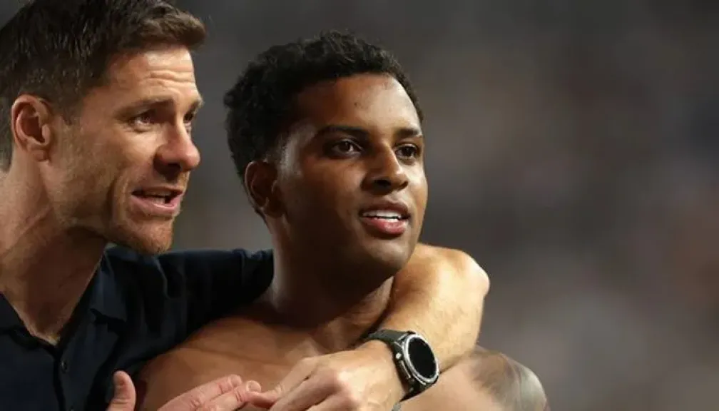 رغبة رونالدو تُحرك الإدارة.. النصر يُغري رودريغو بـ”شيك على بياض” للرحيل عن ريال مدريد