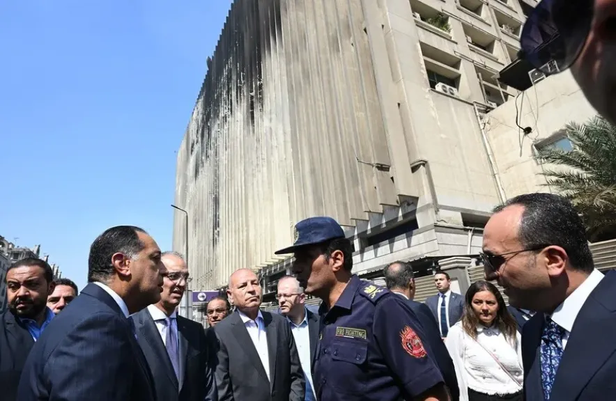 مدبولي يرد على شائعات بيع ”سنترال رمسيس” بعد الحريق: ”منطق غير مقبول!”