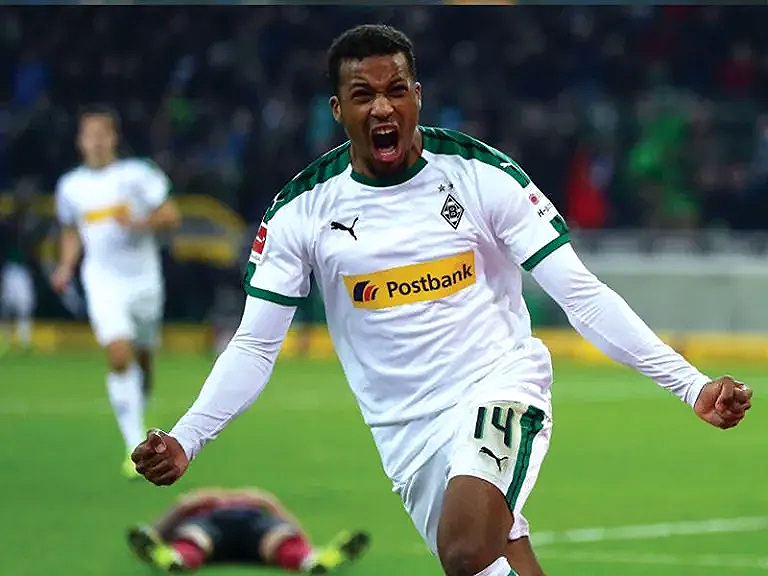 آيندهوفن يخطف الأنظار بضم الفرنسي الحسن بليا بعقد طويل الأمد حتى 2028!