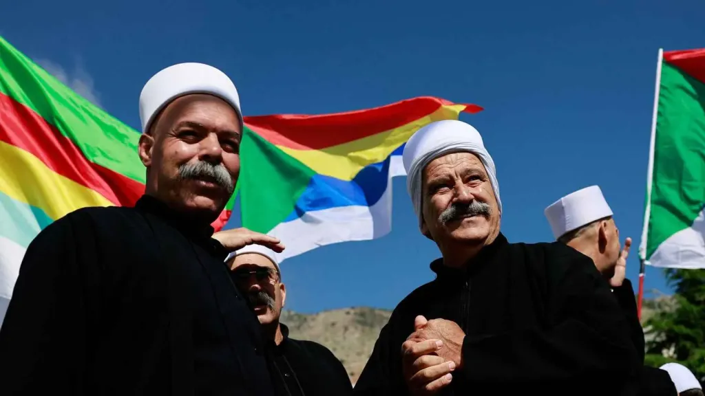 تصعيد درزي خطير : نحو 2000 درزي بينهم جنود إسرائيليون يعلنون نيتهم القتال في السويداء بسوريا