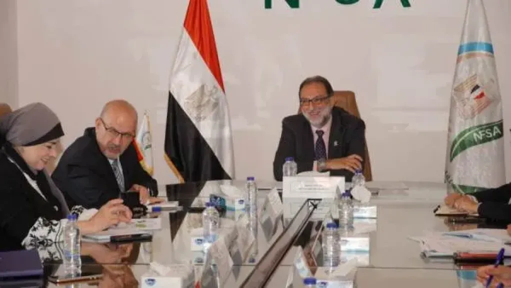 في لقاء رسمي بالقاهرة.. رئيس هيئة سلامة الغذاء يستقبل ممثل منظمة الصحة العالمية