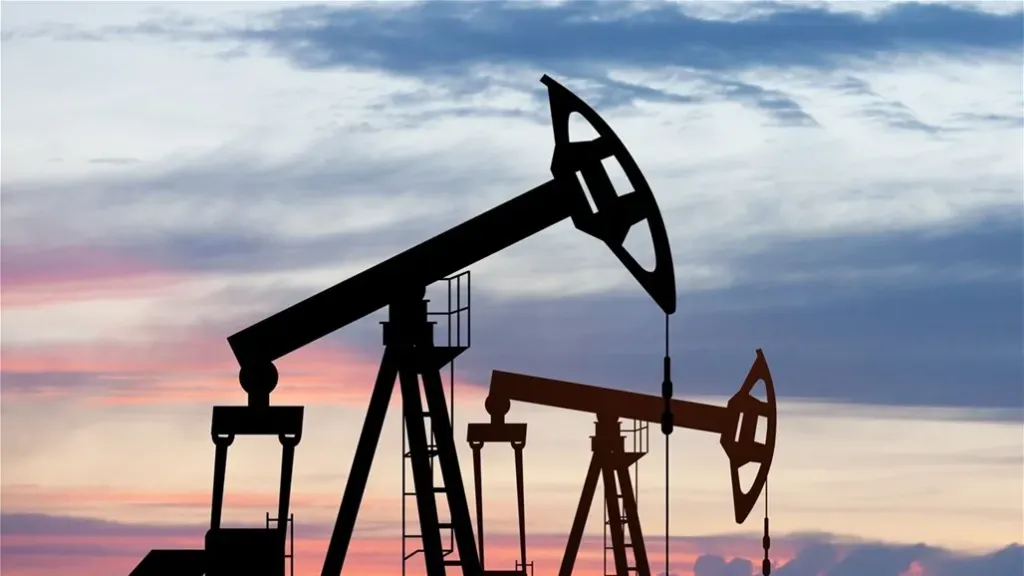 بعد موجة هبوط.. أسعار النفط ترتد صعودًا بدعم تعاون أمريكي ياباني