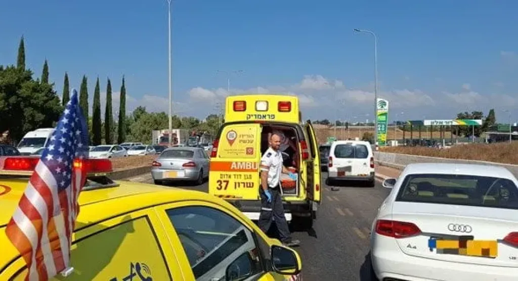 دهس في وضح النهار.. 8 إسرائيليين جرحى وسط استنفار أمني