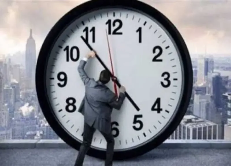 مدّ يدك للوراء ساعة كاملة.. التوقيت الشتوي يبدأ في مصر 31 أكتوبر 2025