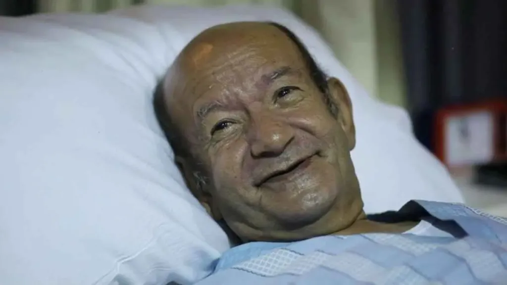 «شق الحنجرة» ونزيف رئوي حاد.. وداع مأساوي يكتب النهاية المؤلمة للراحل لطفي لبيب