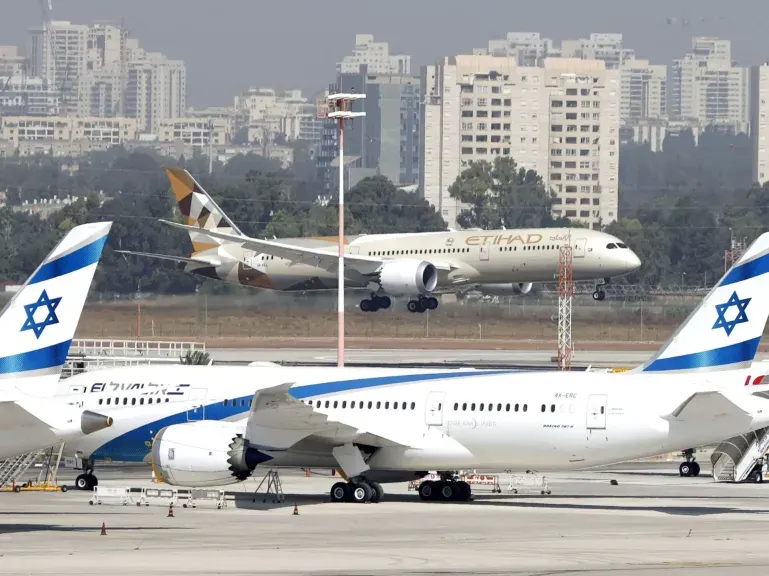 بسبب صاروخ  يمني علي مطار بن جوريون:  وقف حركة الطائرات في تل أبيب