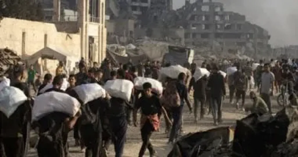 بين الحياة والموت.. 38 شهيدًا أثناء انتظار المساعدات في غزة وإجمالي 62 ضحية