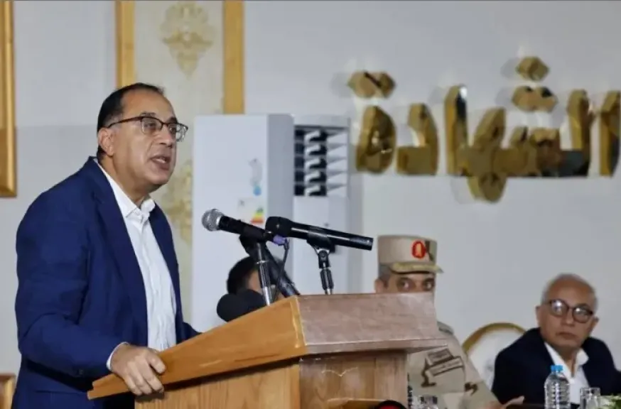 رئيس الوزراء يواصل متابعة ملفات التعاون بين وزارتي المالية والتعليم لتعزيز الأداء الحكومي