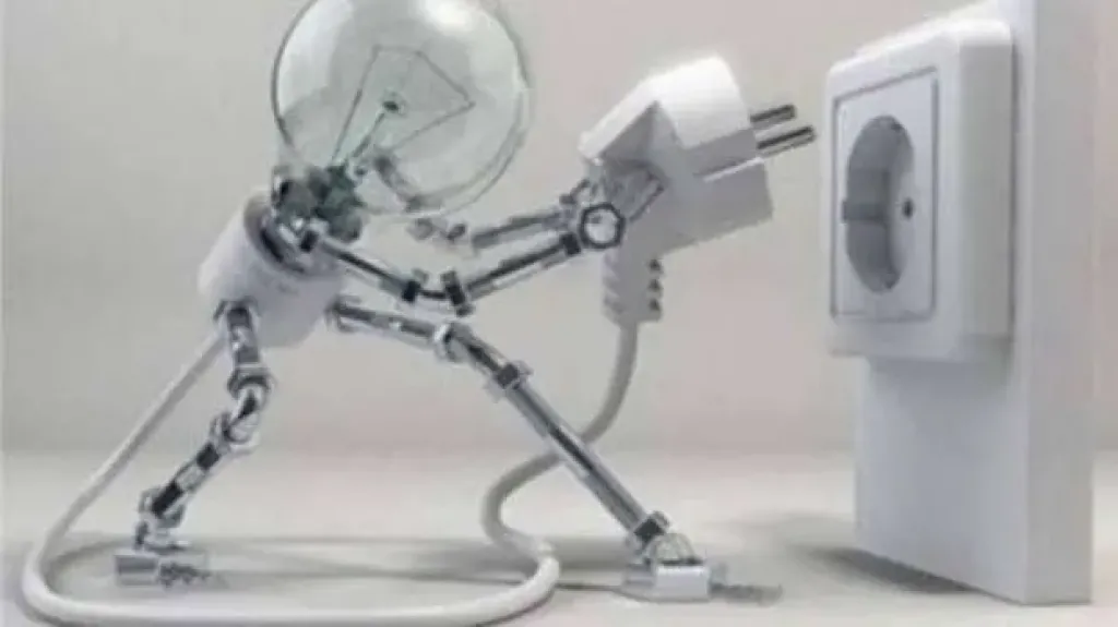 ”قبل ما الفاتورة تحرقك”.. خطوات تحميك من استهلاك الكهرباء في صيف النار