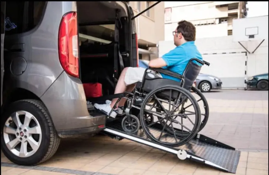 قانون سيارات المعاقين 2025.. امتيازات إنسانية يقابلها سيف العقوبات الحازم ضد المزورين
