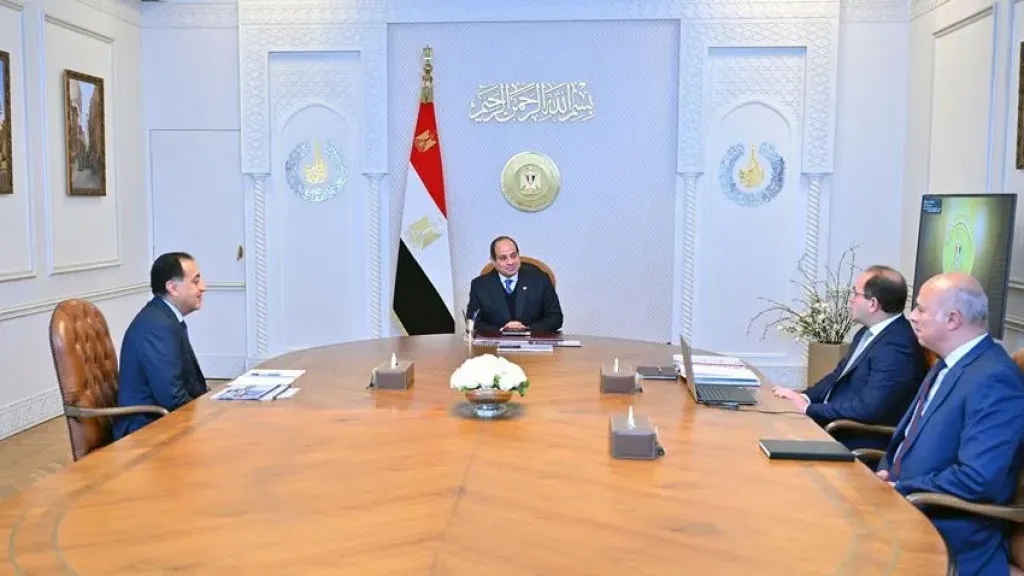 السيسي يرفع سقف الإنفاق.. الصحة والتعليم وبرامج الحماية الاجتماعية في الصدارة