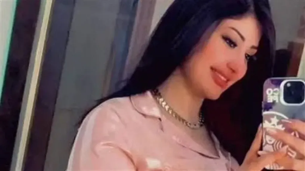 بالدولارات والمخدرات.. سقوط التيك توكر نورهان حفظي في قبضة الأمن