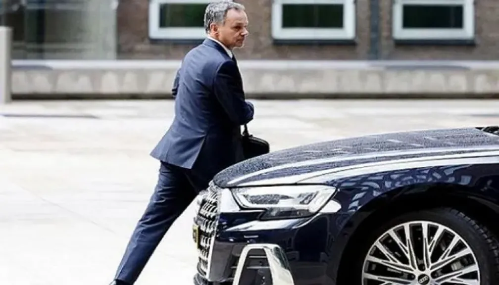 استقالة وزير خارجية هولندا بسبب غزة.. احتجاج نادر يهز أوروبا