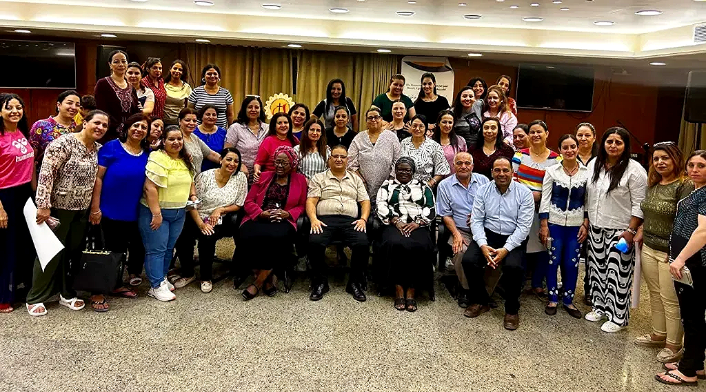 الأسقف أمجد محفوظ يلتقي زوجات الرعاة والقيادات النسائية بالمجمع الخمسيني.. رسائل روحية وشركة محبة برعاية الطائفة الإنجيلية