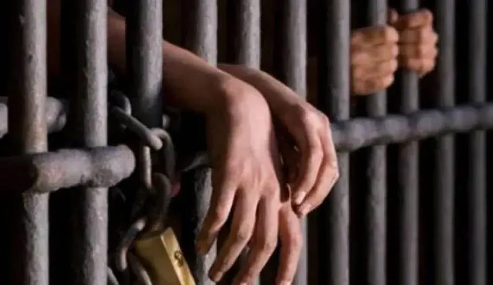 جهز عيادة كاملة للزراعة والتركيب.. ضبط عاطل ينتحل صفة طبيب أسنان بالجيزة