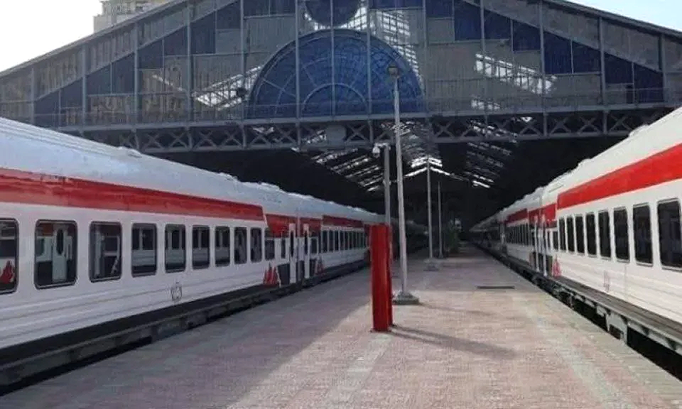 عودة سير القطارات على خط الإسكندرية بعد توقفه بسبب الحادث