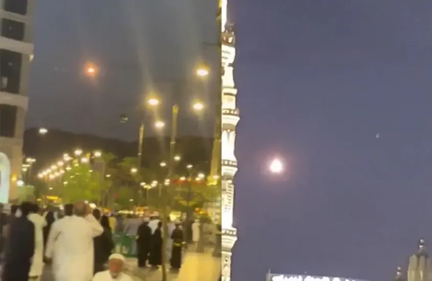 انفجار غامض فوق المدينة المنورة وومضات في السماء تزامنًا مع رصد صاروخ من اليمن - فيديبو