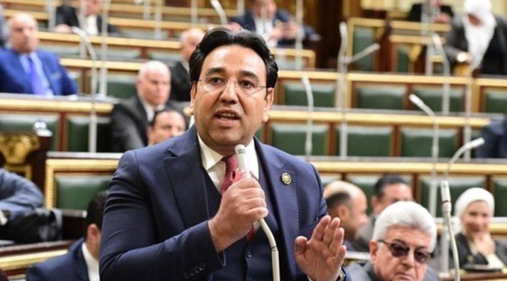 أيمن محسب: قمة الدوحة لحظة تاريخية فارقة للعمل العربي والإسلامي المشترك