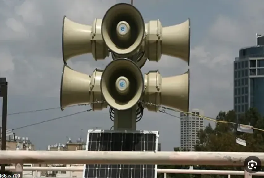 صفارات الإنذار تدوي في إيلات بسبب طائرات مسيرة.. والجيش الإسرائيلي يعلن انتهاء الحادث