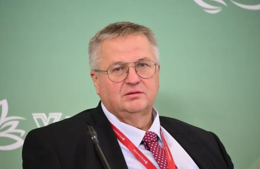 نائب رئيس الوزراء الروسي في مصر.. المنطقة الصناعية بقناة السويس على رأس جدول الأعمال