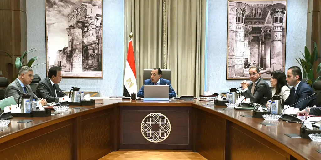 ”مدبولي” يتابع جاهزية محافظات المرحلة الثانية لتطبيق منظومة التأمين الصحي الشامل